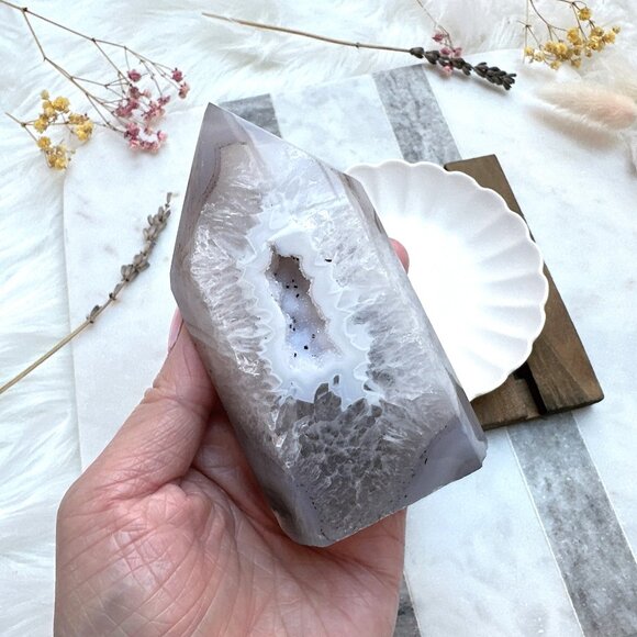 Beautiful Agate Druzy Tower - Picture 6 of 6